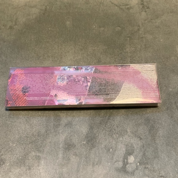 M.A.C. - Risk Taker Eyeshadow- Highlight Palette - Picture 9 of 11